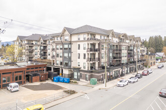 Upper Montrose in Abbotsford, BC - Building Photo - Building Photo