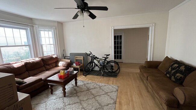 26 Mapleton St in Boston, MA - Foto de edificio - Building Photo