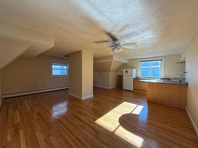 14 Winter St, Unit 3