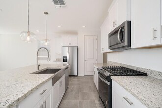 17305 W Sanna St in Waddell, AZ - Building Photo - Building Photo