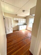 13 Magill St, Unit Unit 2 in Pawtucket, RI - Building Photo - Building Photo