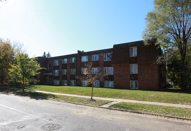 3520 12th Ave S in Minneapolis, MN - Foto de edificio - Building Photo