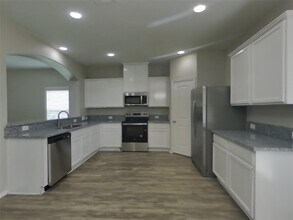 514 Batten Way in Crosby, TX - Building Photo - Building Photo