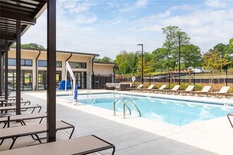 1332 Breezy St SE in Atlanta, GA - Building Photo - Building Photo
