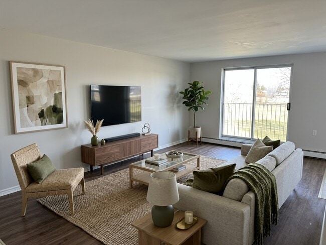 Village Court Apartments London