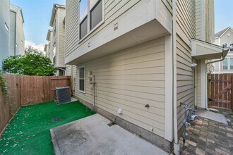 1241 W 17th St in Houston, TX - Building Photo - Building Photo