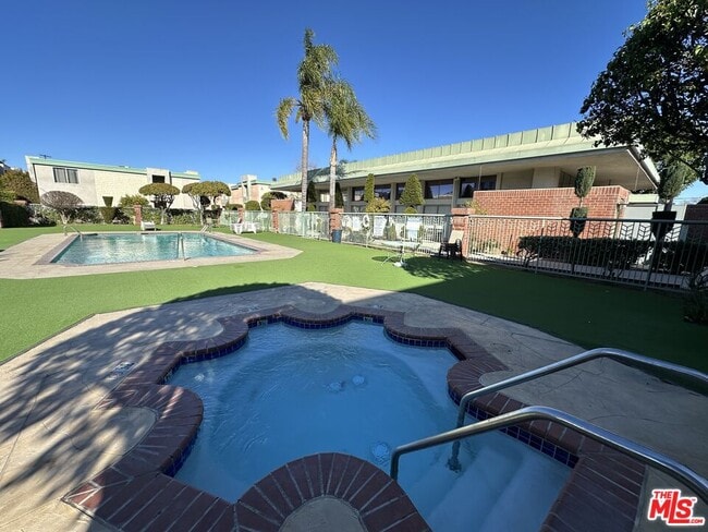 property at 5301 Balboa Blvd