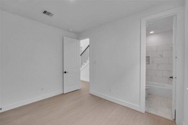 property at 4320 Avron Dr