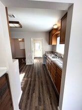 310 Davis St in Modesto, CA - Building Photo - Building Photo