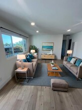 17372 Dairyview Cir in Huntington Beach, CA - Building Photo - Building Photo