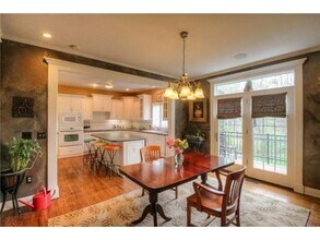 9843 N Montclair Ave in Kansas City, MO - Building Photo - Building Photo