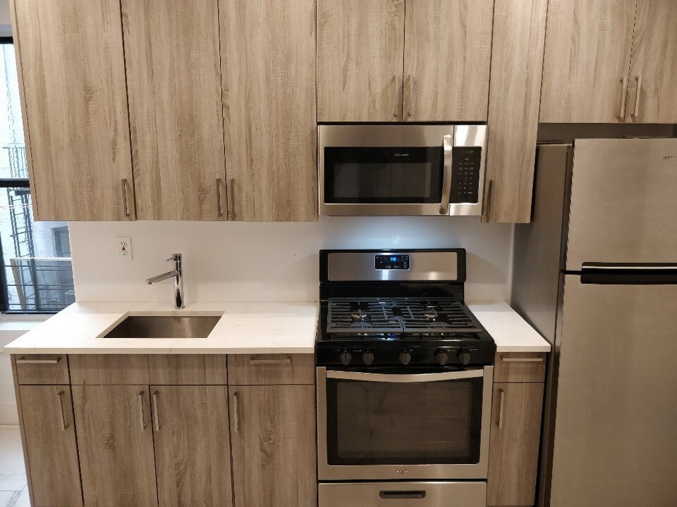 1521 Ocean Ave in Brooklyn, NY - Building Photo