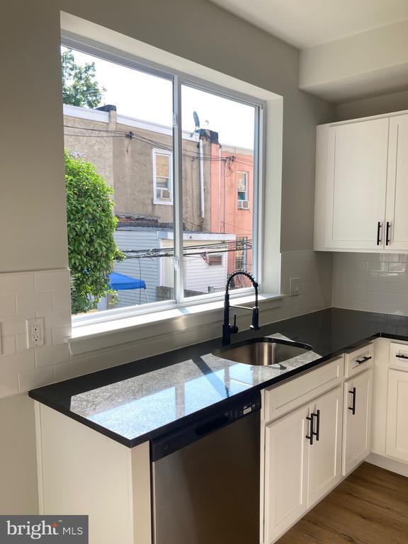 2139 Bellmore St in Philadelphia, PA - Building Photo - Building Photo
