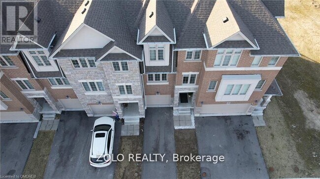 106 Monarch Woods Dr in Kitchener, ON - Building Photo - Building Photo