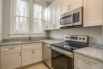 600 Parkway Dr NE-Unit -12 in Atlanta, GA - Building Photo - Building Photo