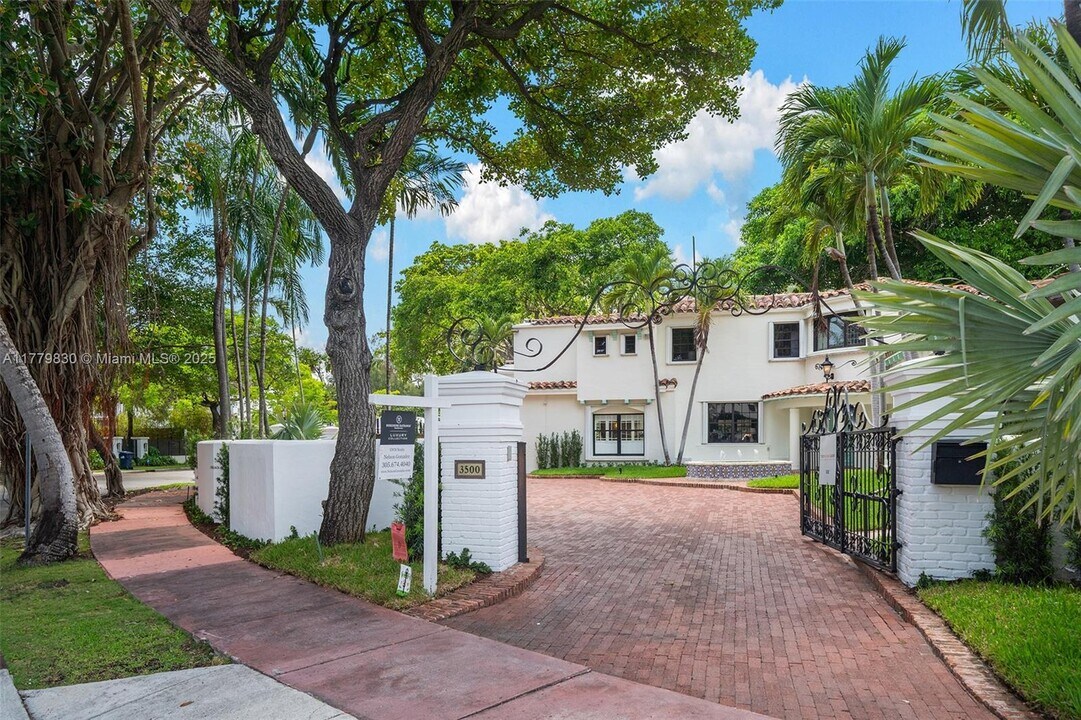 3500 Flamingo Dr in Miami, FL - Building Photo