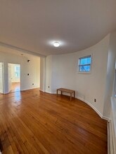 1371 Commonwealth Ave, Unit 3 in Boston, MA - Foto de edificio - Building Photo