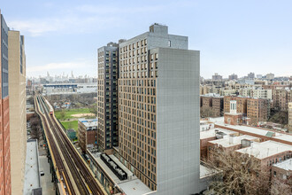 River Crest Apartments in Bronx, NY - Building Photo - Building Photo