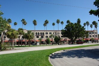 238 Tampa Ave W in Venice, FL - Building Photo - Building Photo