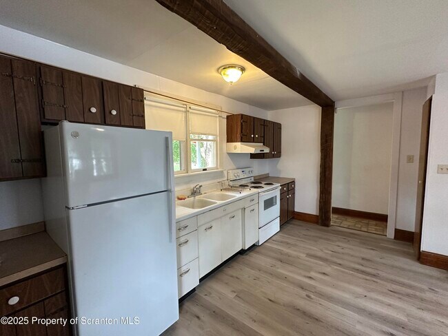 26 Lake St in Tunkhannock, PA - Building Photo - Building Photo