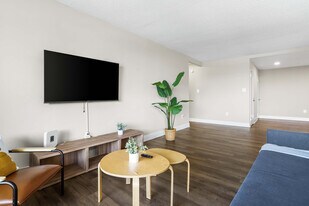 1515 Richmond Hwy in Arlington, VA - Building Photo