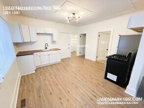 1040 Muskegon Ave NW in Grand Rapids, MI - Foto de edificio - Building Photo