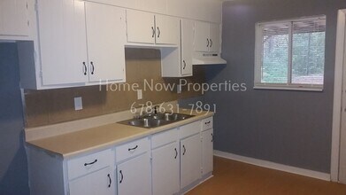 4374 Springwood Terrace in Forest Park, GA - Building Photo - Building Photo