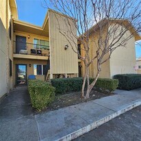 5919 Harvest Hill Rd in Dallas, TX - Building Photo