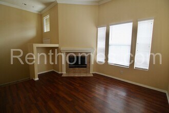 13330 Via Bellarado in San Diego, CA - Building Photo - Building Photo