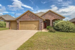 15900 Cantera Creek Dr in Edmond, OK - Building Photo