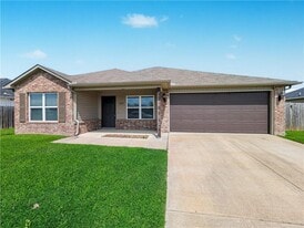 848 NW Evans Cir in Bentonville, AR - Building Photo