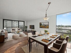 4800 Bayview Dr, Unit 606 in Fort Lauderdale, FL - Building Photo