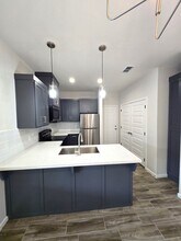 913 N Clarence Ave in Edinburg, TX - Building Photo - Building Photo