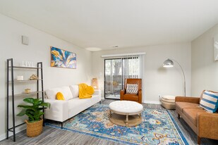 Sun River Village in St. Peters, MO - Building Photo