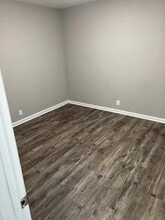 1614 Cypress Dr in Murfreesboro, TN - Foto de edificio - Building Photo