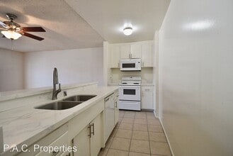 4414 Woodman Ave in Los Angeles, CA - Building Photo - Building Photo