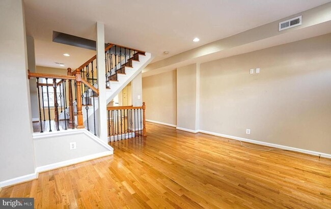 property at 1210 Oronoco St