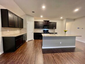 2501 McCrae in New Braunfels, TX - Building Photo - Building Photo