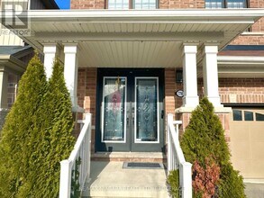 7790 Buckeye Cres in Niagara Falls, ON - Building Photo - Building Photo