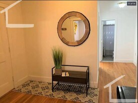 233 Cummings Rd in Boston, MA - Building Photo