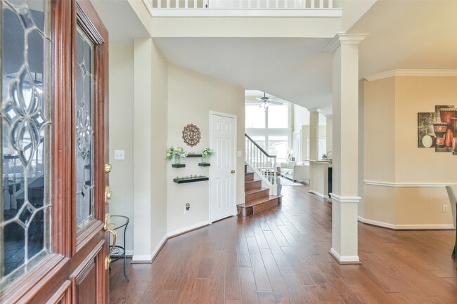 property at 3234 Shadowleaf Dr