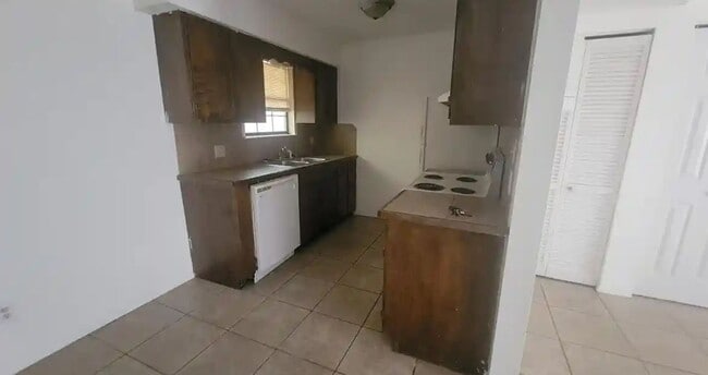 property at 3233-3235 Conner St