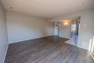 2054 Garland Ave in Fayetteville, AR - Foto de edificio - Building Photo