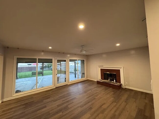 property at 2718 Lancaster Dr