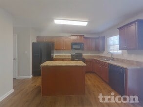 3667 Hope Marian St, Unit 503 in Gastonia, NC - Building Photo - Building Photo