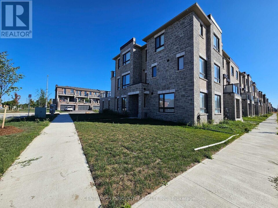 114 Robert Eaton Ave. in Markham, ON - Building Photo