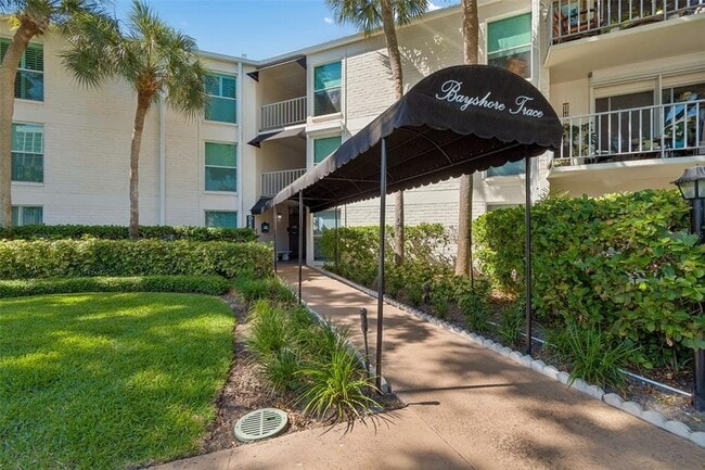 property at 3325 Bayshore Blvd