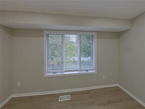 4448 Hamilton Dr in Eagan, MN - Building Photo - Building Photo