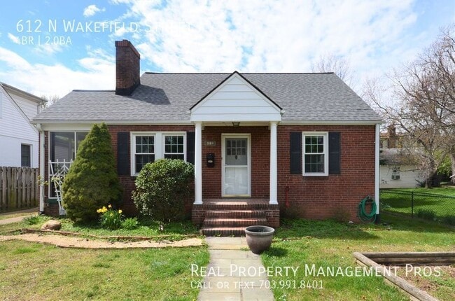 property at 612 N Wakefield St