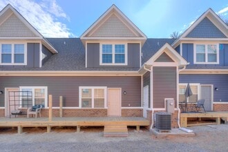 91 E Main St in Radford, VA - Building Photo - Building Photo